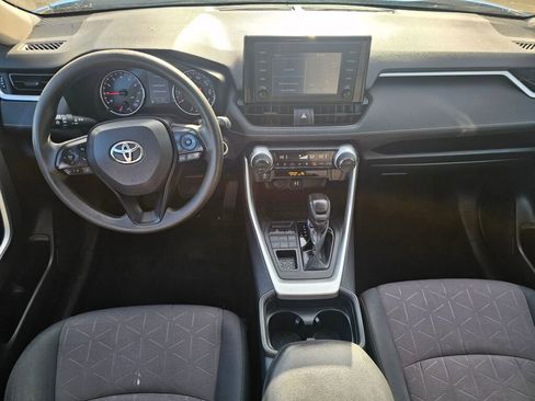 Used 2019 Toyota RAV4 XLE AWD/4WD image 15