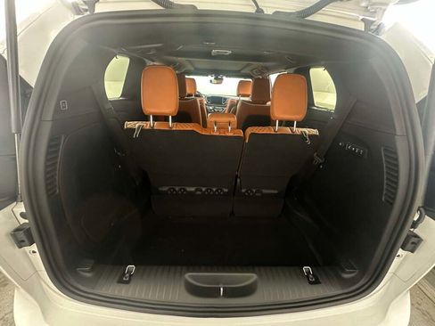 New 2026 Chrysler Pacifica Pinnacle image 18