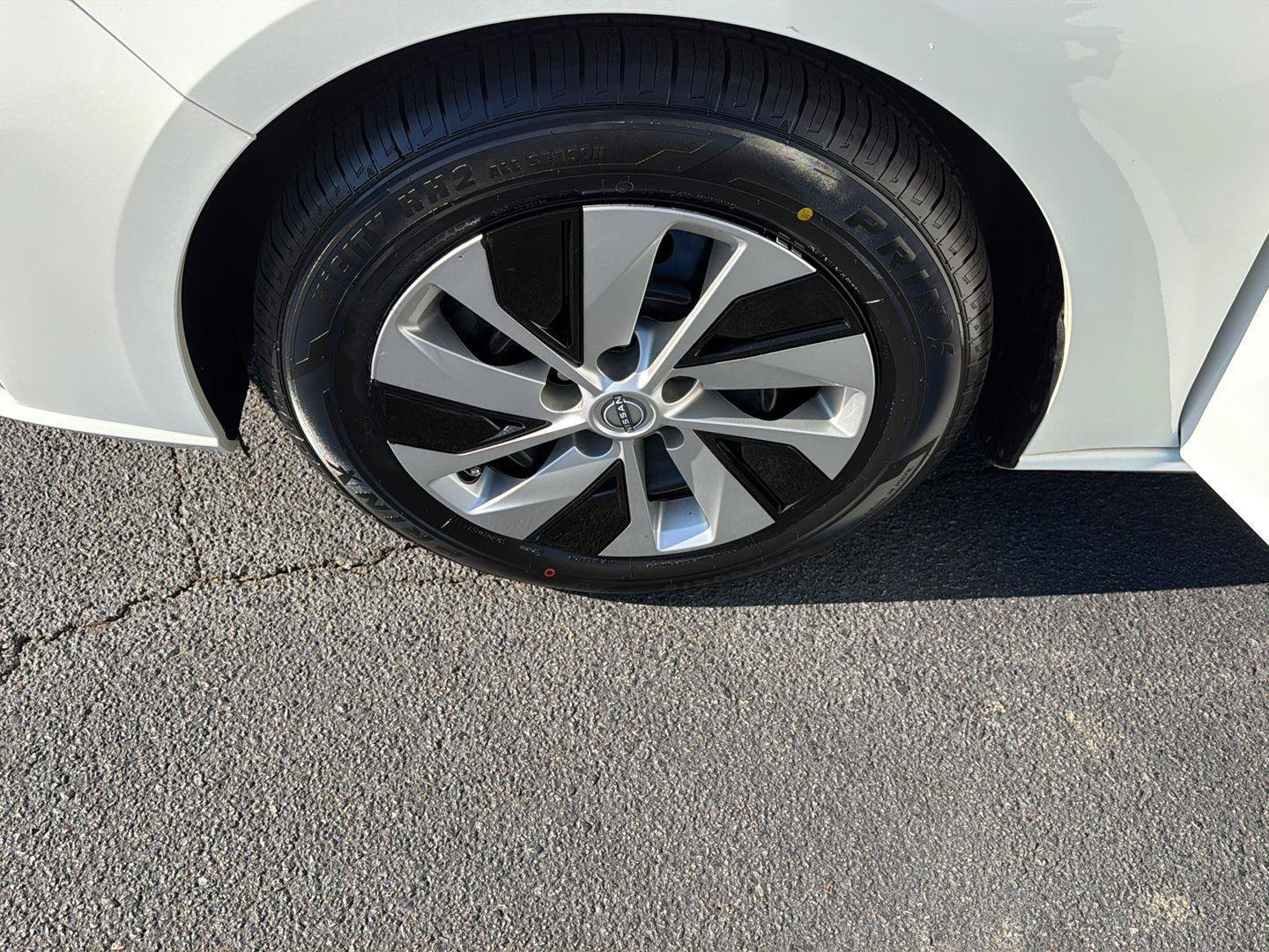 Used 2024 Nissan Altima 2.5 S FWD image 36