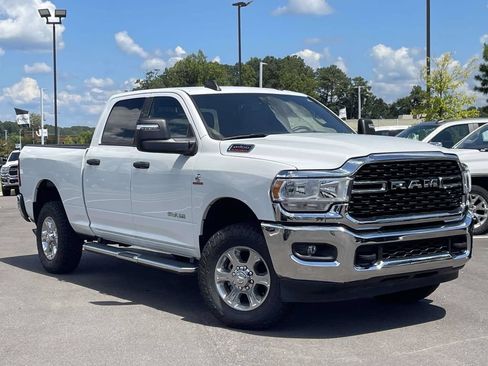 Used 2024 RAM 2500 Big Horn AWD/4WD image 1