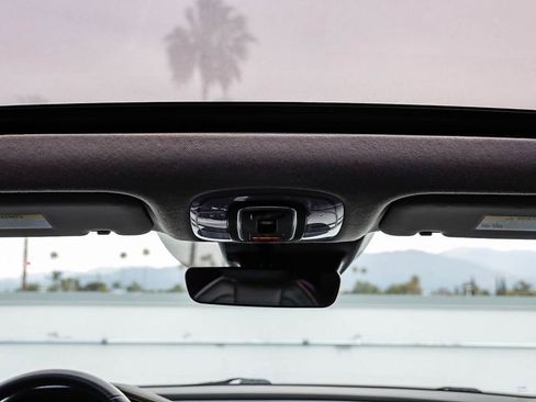 Used 2023 Hyundai Elantra Limited FWD image 19