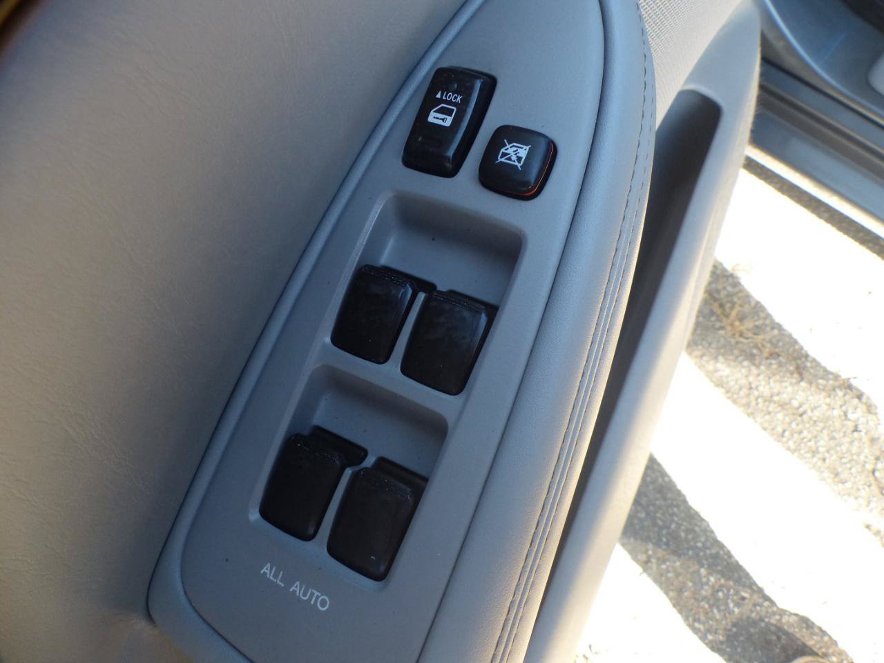 Used 2006 Lexus ES 330 FWD image 19