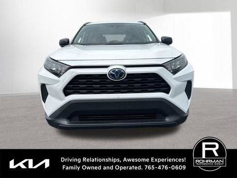 Used 2021 Toyota RAV4 LE AWD/4WD image 5