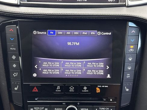 Used 2019 INFINITI QX50 Essential w/ Premium Heat Package image 28
