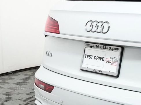 Used 2023 Audi Q5 2.0T Premium w/ Convenience Package AWD/4WD image 35