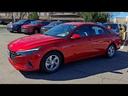 Certified 2023 Hyundai Elantra SE