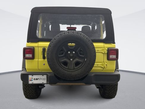 Used 2024 Jeep Wrangler Sport image 4