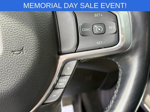 Used 2023 RAM 1500 Laramie AWD/4WD image 32