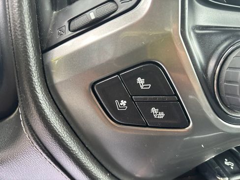 Used 2017 Chevrolet Silverado 1500 LTZ w/ Sport Package AWD/4WD image 27