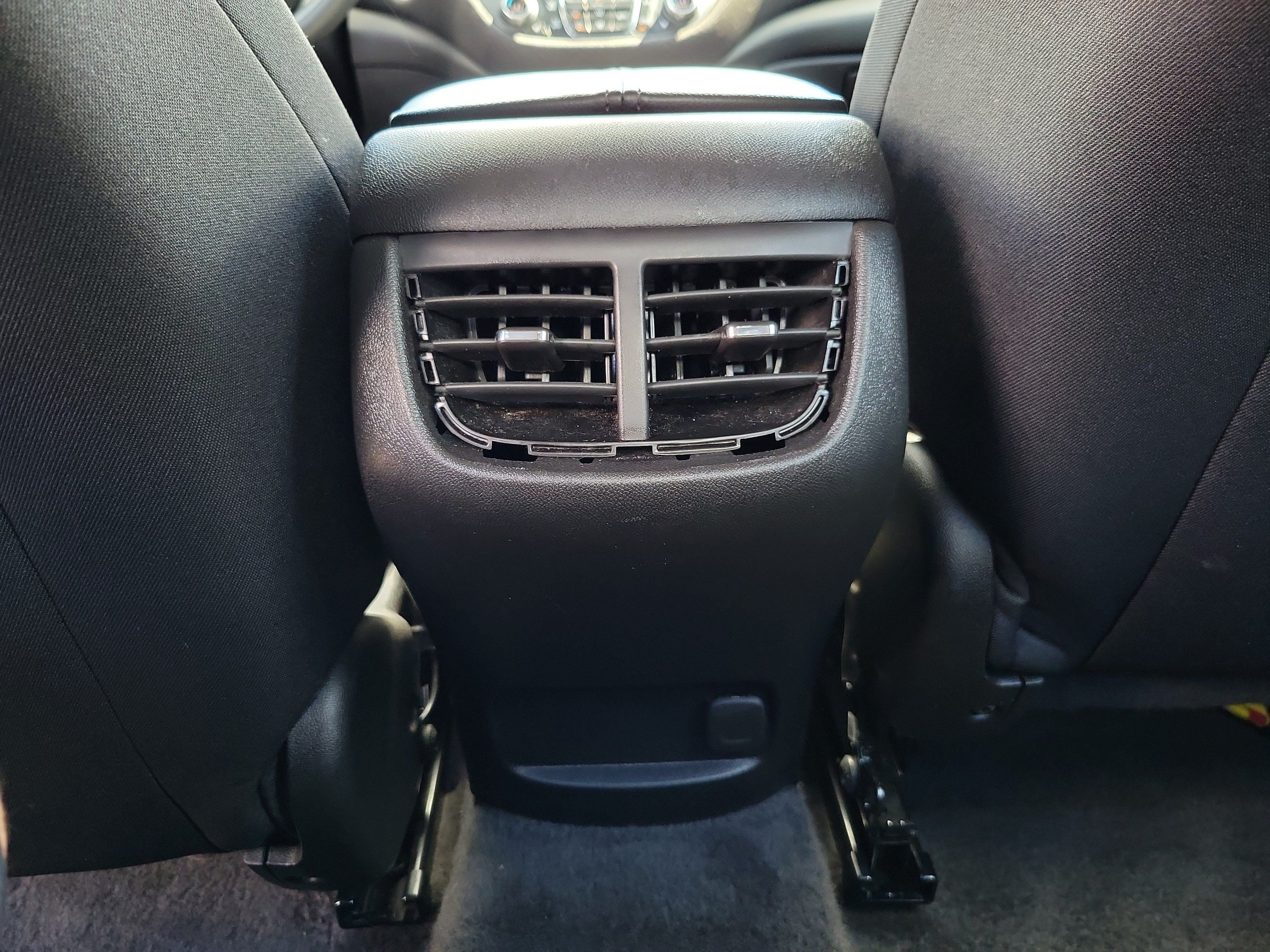 Used 2025 Chevrolet Malibu LT FWD image 21