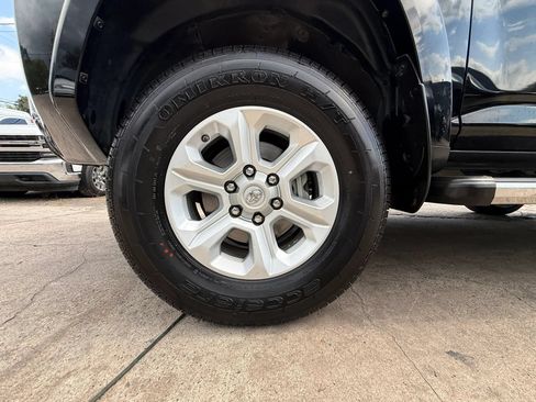 Used 2016 Toyota 4Runner SR5 RWD image 22