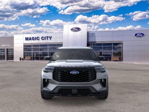 Used 2026 Ford Explorer ST-Line w/ ST-Line Street Pack AWD/4WD image 6