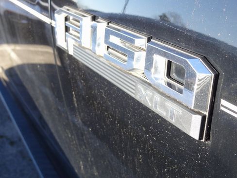 Used 2018 Ford F150 XLT w/ Equipment Group 302A Luxury image 12