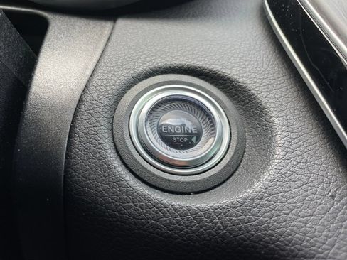 Used 2019 Mercedes-Benz C 300 Sedan image 21