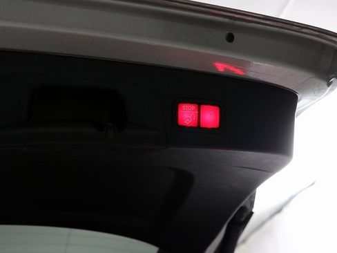 Used 2020 Mercedes-Benz GLE 350 4MATIC image 32