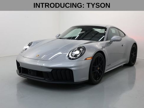 Used 2025 Porsche 911 Carrera GTS RWD image 2