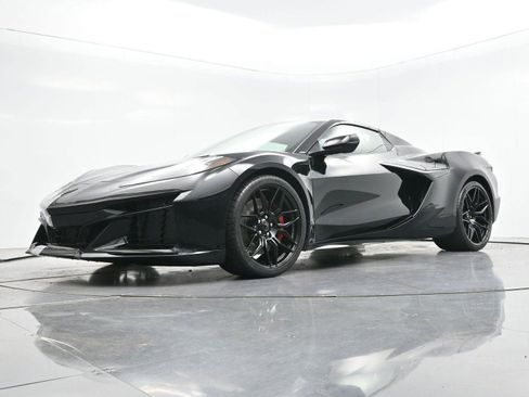Used 2025 Chevrolet Corvette Z06 RWD image 54