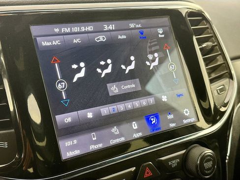 Used 2020 Jeep Grand Cherokee Limited w/ Premium Lighting Group image 19