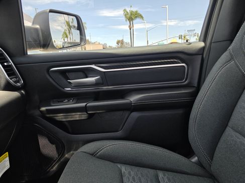 New 2026 RAM 1500 Big Horn AWD/4WD image 13