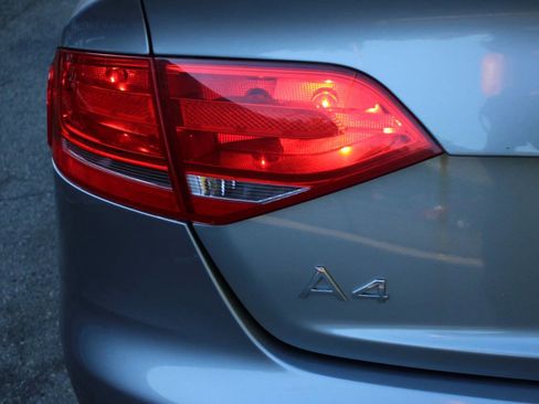 Used 2009 Audi A4 2.0T Premium Plus image 33