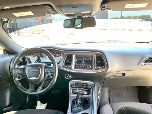Used 2022 Dodge Challenger R/T RWD image 23