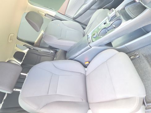 Used 2023 Nissan Rogue S AWD/4WD image 29