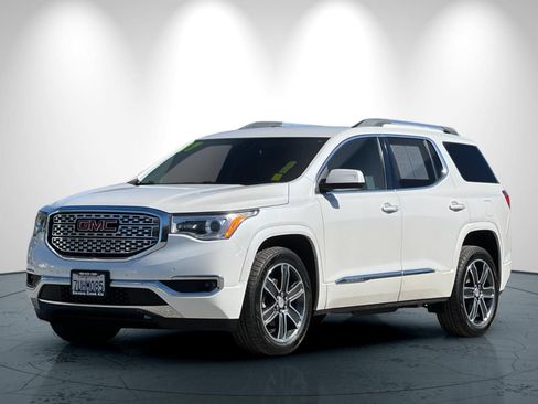Used 2017 GMC Acadia Denali w/ Technology Package AWD/4WD image 8