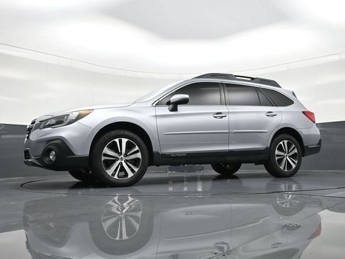 Used 2019 Subaru Outback 3.6R Limited AWD/4WD image 28