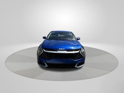 Used 2023 Kia Sportage EX image 2