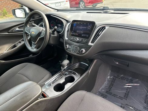 Used 2023 Chevrolet Malibu LT FWD image 20