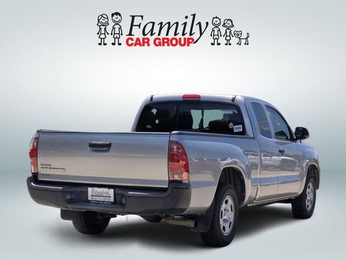Used 2015 Toyota Tacoma 2WD Access Cab w/ Convenience Package image 4
