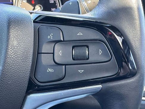 Used 2022 Buick Enclave Essence w/ Experience Buick Package image 30