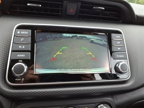 New 2025 Nissan Kicks Play S image 14