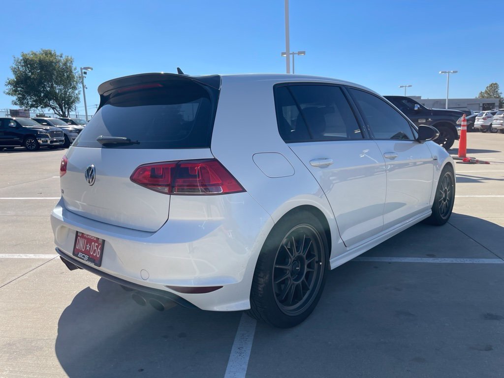 Used 2016 Volkswagen Golf R 4-Door AWD/4WD image 4