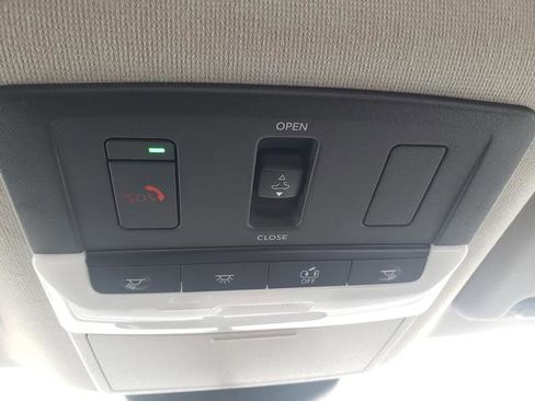 Certified 2024 Nissan Sentra SR w/ SR Premium Package image 21