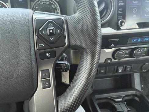 Used 2022 Toyota Tacoma SR5 RWD image 25