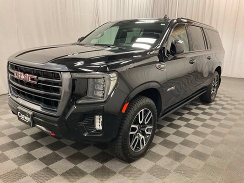 Used 2024 GMC Yukon XL AT4 w/ AT4 Premium Plus Package AWD/4WD image 5