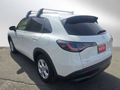Used 2023 Honda HR-V LX image 5