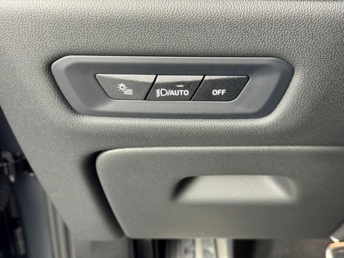 Used 2024 BMW X5 sDrive40i w/ M Sport Package image 19