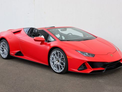 Used 2024 Lamborghini Huracan EVO AWD/4WD image 1