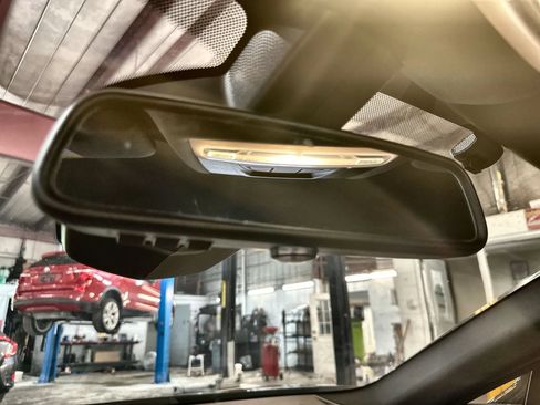 Used 2015 BMW i8 AWD/4WD image 20