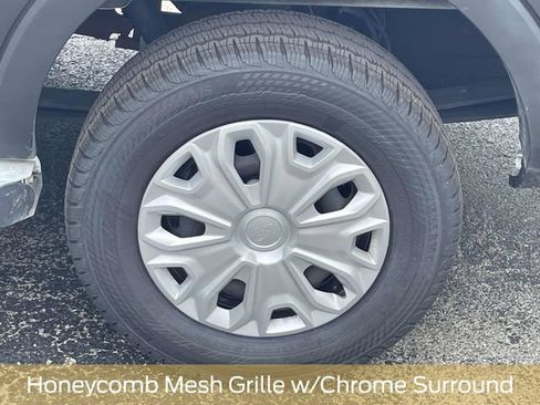 Used 2025 Ford Transit 250 Low Roof w/ Exterior Upgrade Package RWD image 13