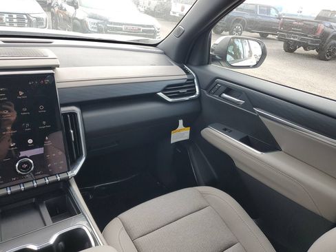 New 2026 GMC Acadia Elevation FWD image 15