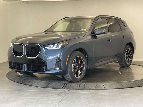 Used 2026 BMW X3 xDrive30i w/ Premium Package AWD/4WD image 2
