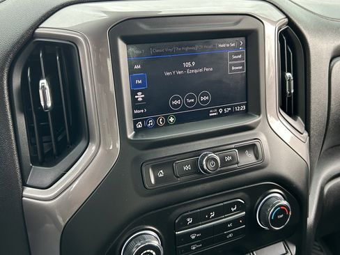 Used 2024 Chevrolet Silverado 1500 Custom image 27