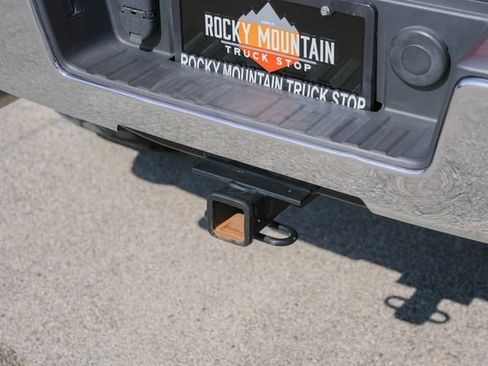 Used 2018 Chevrolet Silverado 1500 LT AWD/4WD image 9