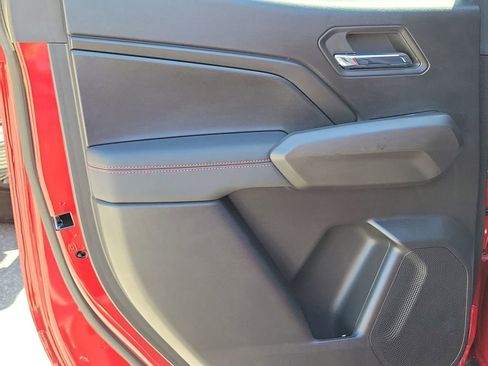 Used 2023 Chevrolet Colorado Z71 w/ Z71 Convenience Package 2 image 13