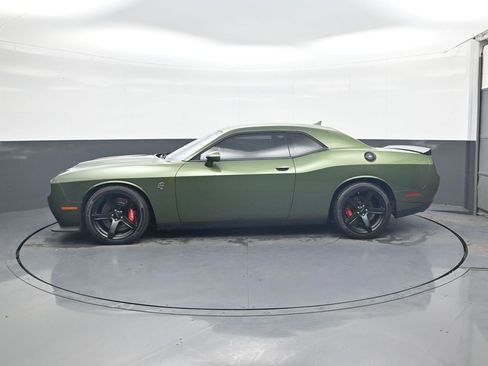Used 2022 Dodge Challenger SRT Hellcat w/ Plus Package image 4