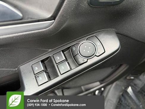 Certified 2025 Ford Escape Platinum image 22