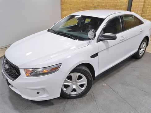 Used 2014 Ford Taurus Police Interceptor FWD image 2